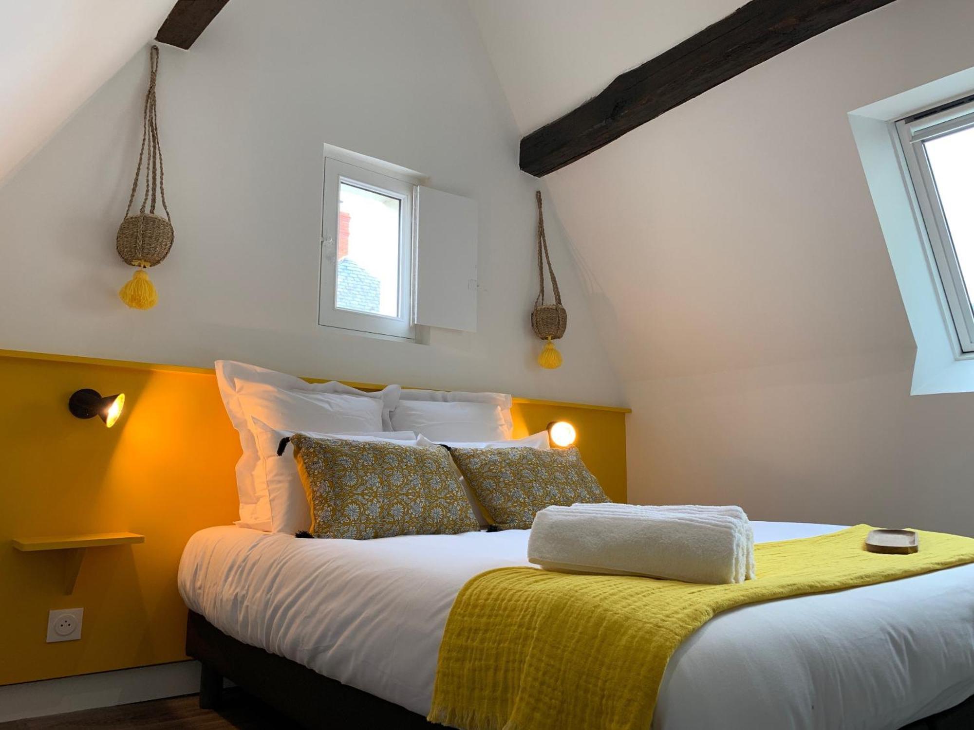 Logis St Joseph Bed & Breakfast