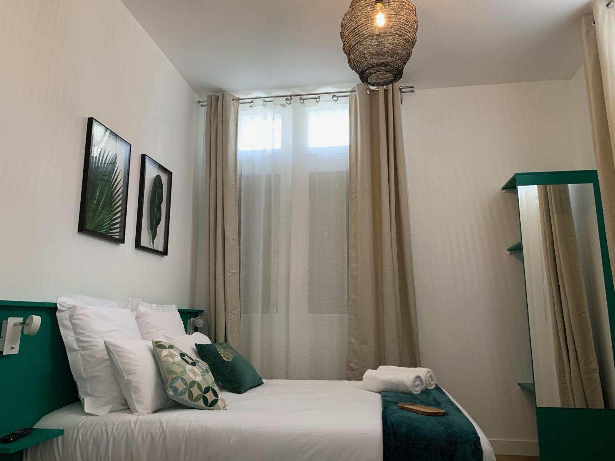 Logis St Joseph Bed & Breakfast 3*
